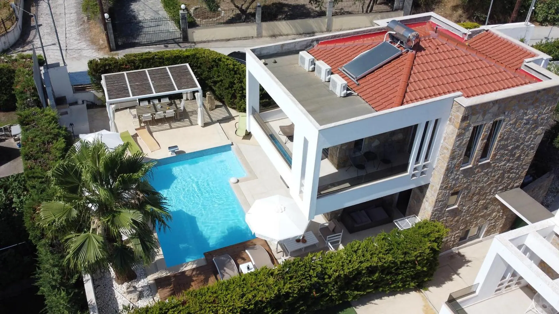 Villa Douglas - Private Pool, Bbq, 4Bdrms, View Пефкохори