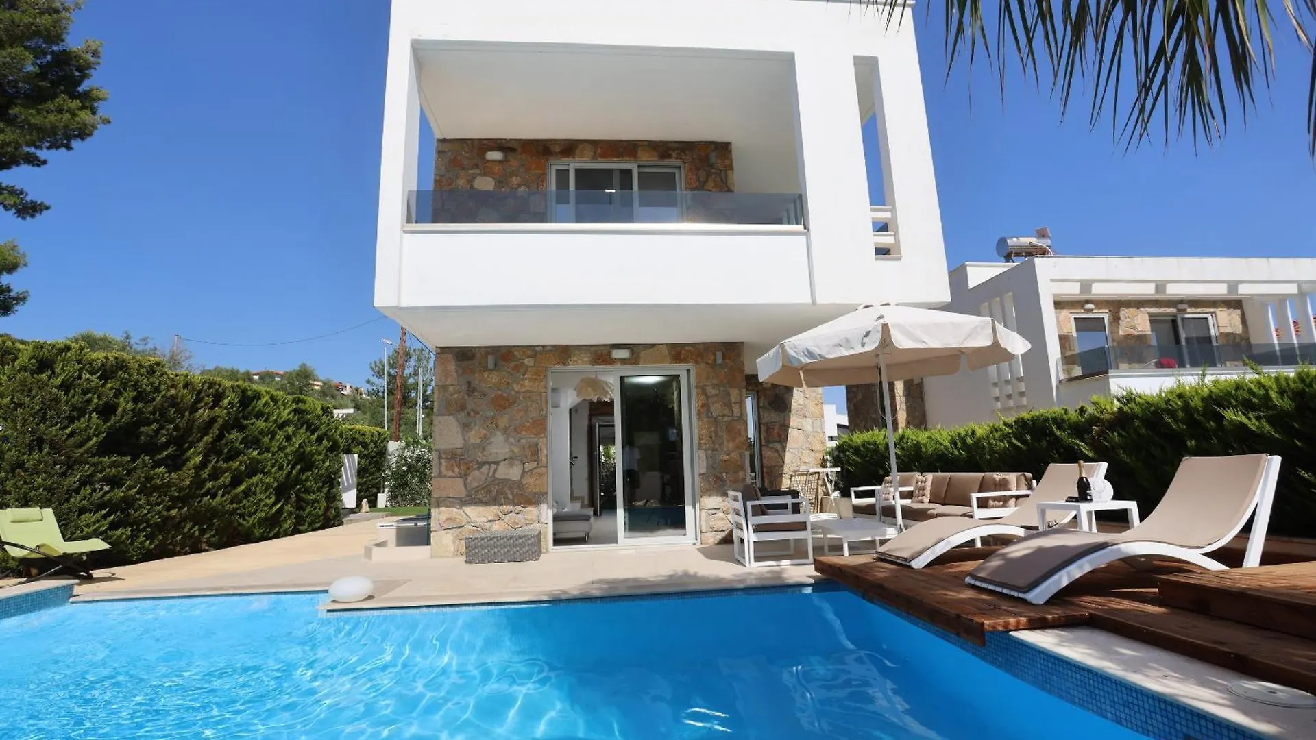 Villa Douglas - Private Pool, Bbq, 4Bdrms, View Пефкохори