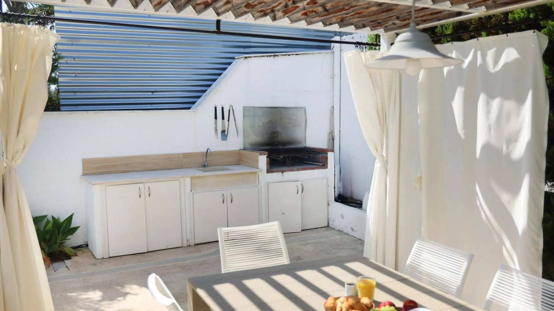 Villa Douglas - Private Pool, Bbq, 4Bdrms, View Пефкохори